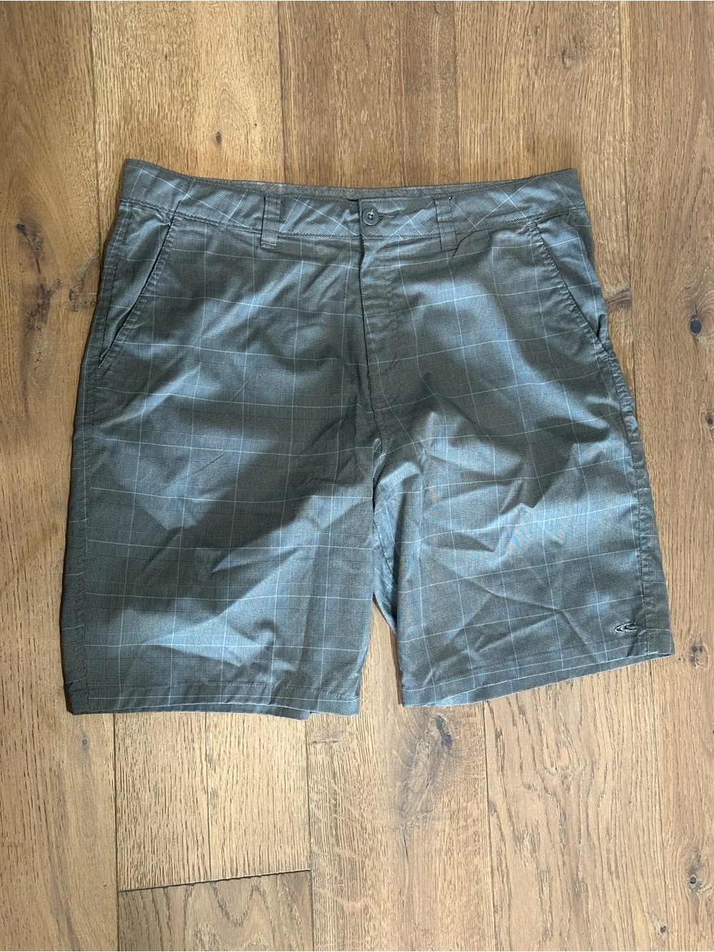 O'Neill Men's Grey Plaid Flat Front Shorts